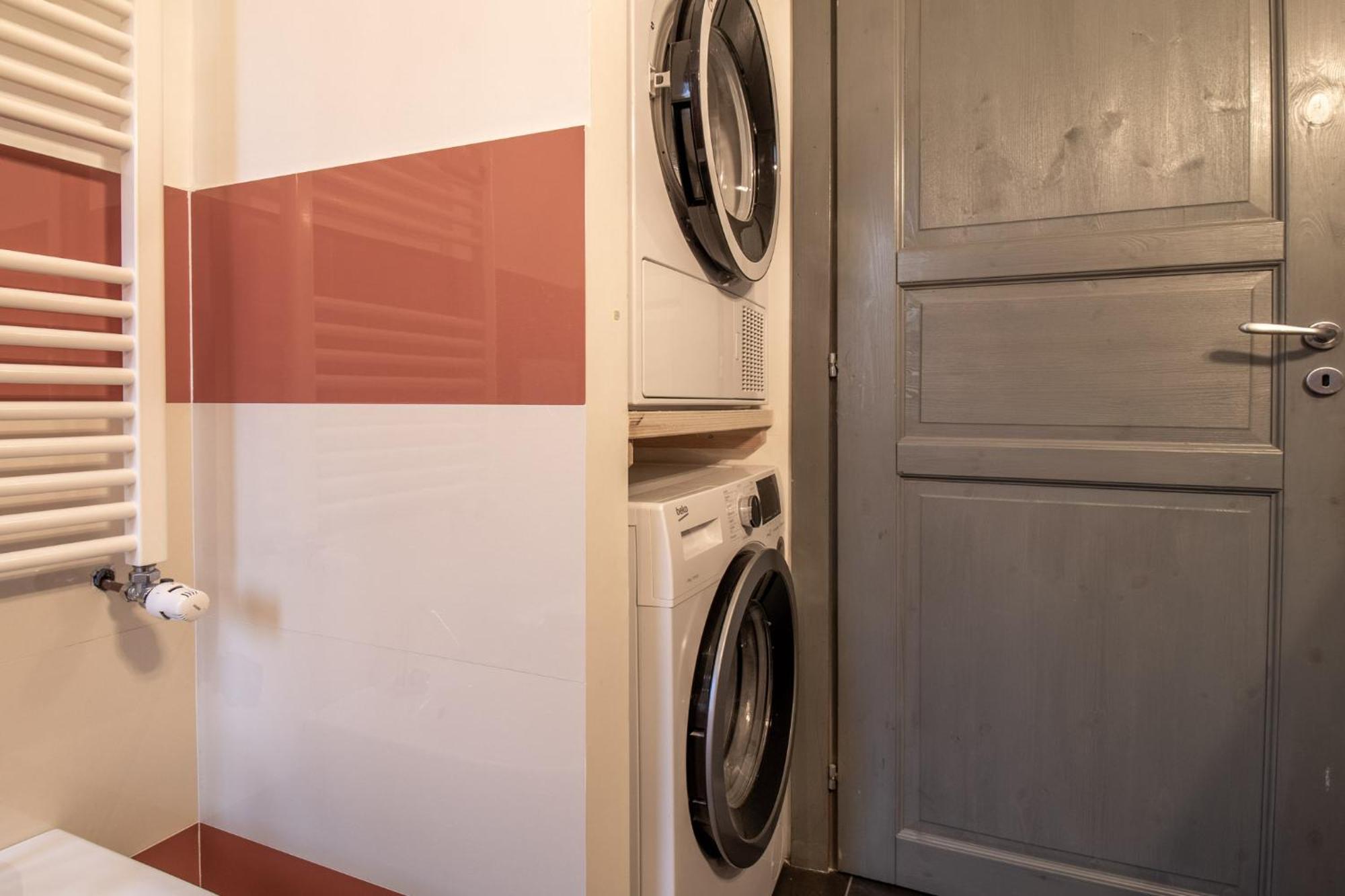 Apartment Color Family Rome